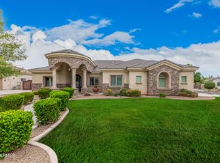 330 N Portland Ave, Gilbert, AZ 85234