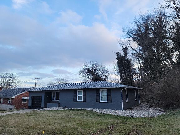 3rd image of 105 Robinson Dr Lot 8