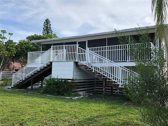 2nd image of 650 Matanzas Ct