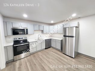 124 Kathleen Dr #3, New Brighton, PA 15066