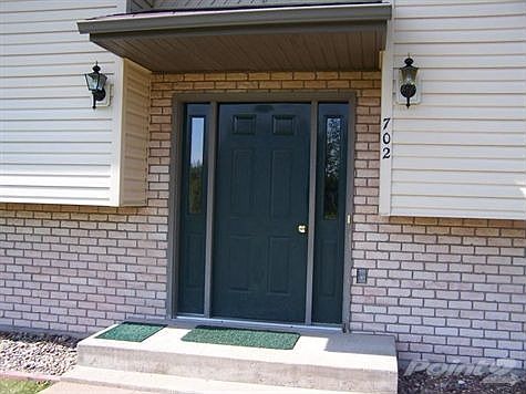 702 Love Ln Front entrance