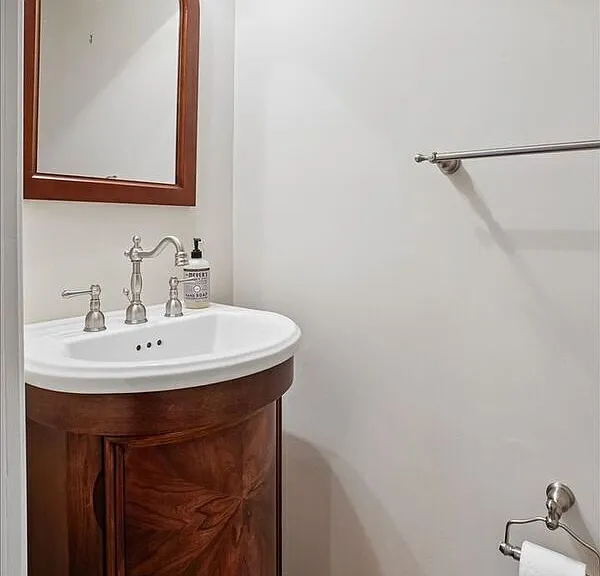 6618 Hunter Creek Ln — Photo 15