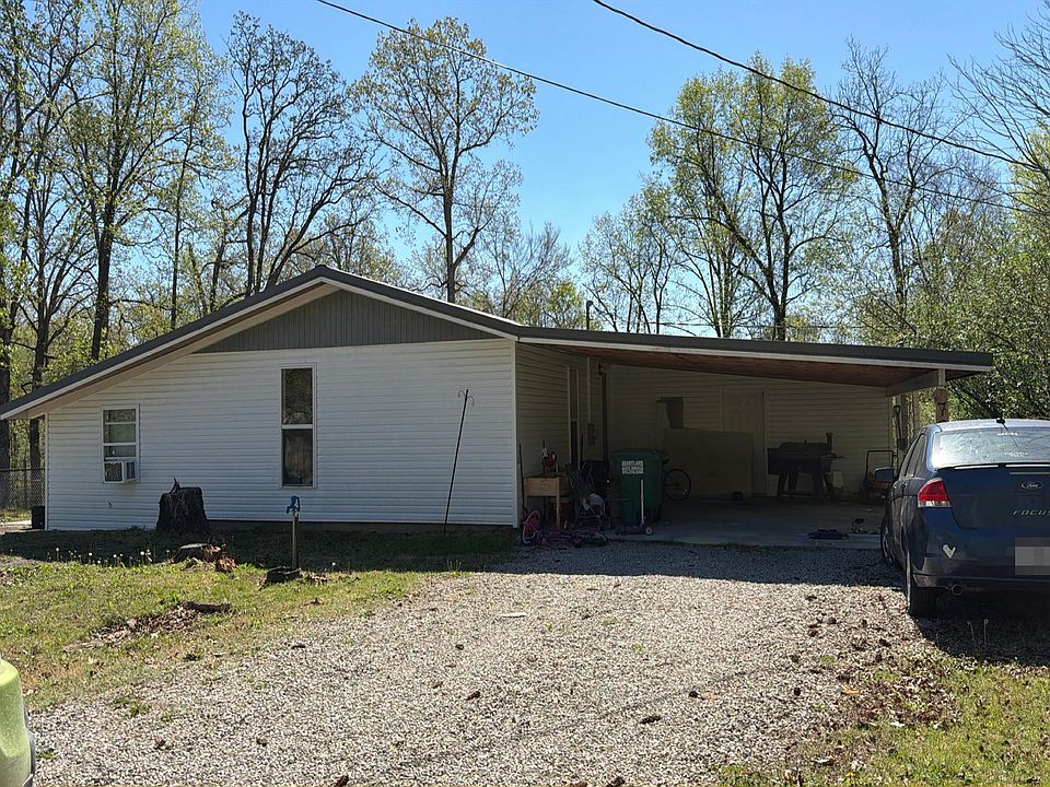 1st image of 704 Wayne #521