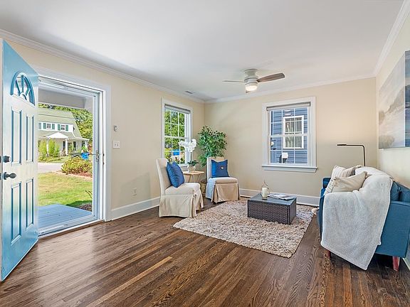 3rd image of 2408 Shenandoah Ave