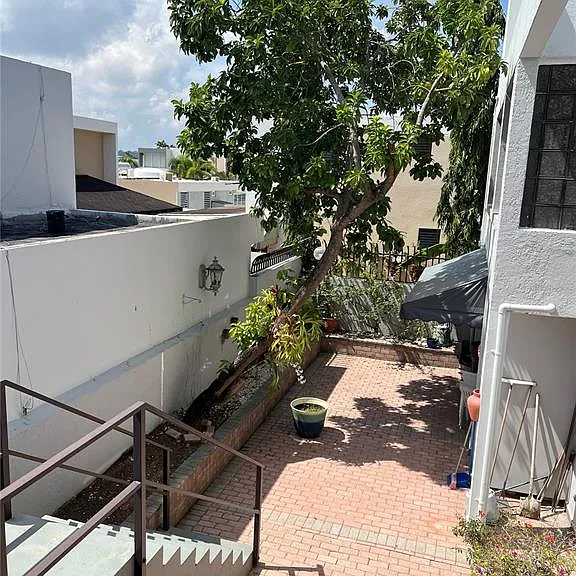 SB 30 La Mansion — Photo 10