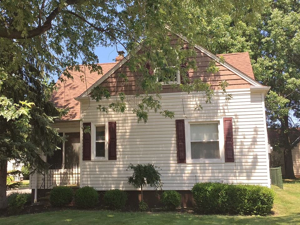 1st image of 27221 Forestview Ave