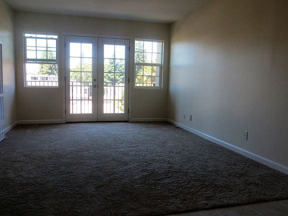 2nd image of 205 Monte Diablo Ave APT 6C