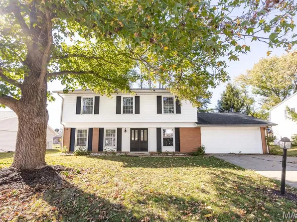 365 Breckenridge Dr, Belleville, IL 62221