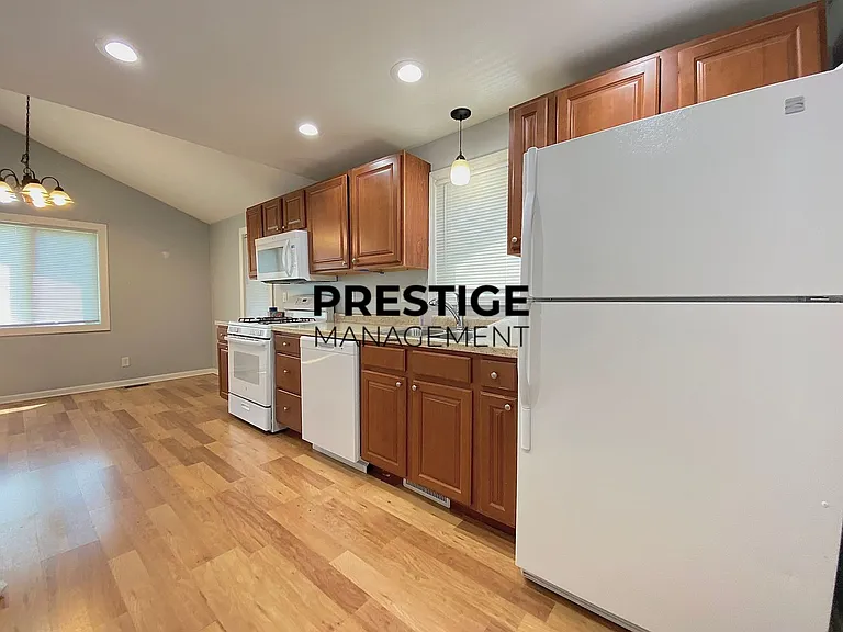 15239 W 91st St — Photo 8