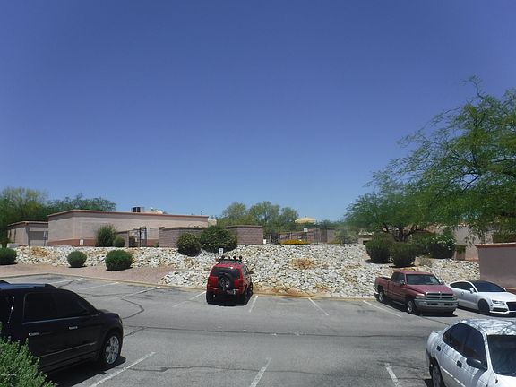 2nd image of 1508 N Paseo La Tinaja