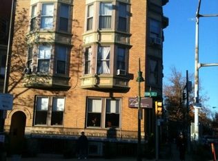 1049 Penn St, Reading, PA 19601