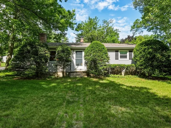 64 Tioga St, Springfield, MA 01128