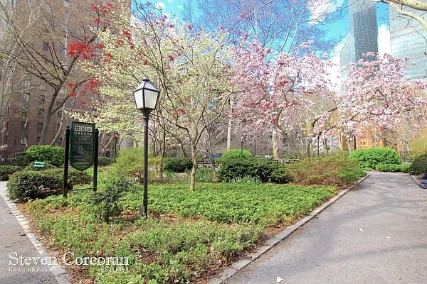 Rented by Steven Corcoran Real Estate | media 13