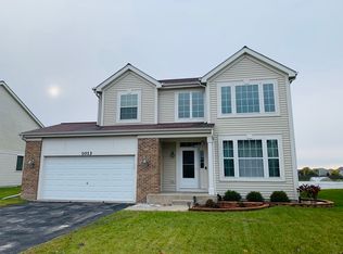 1013 Hamilton St, Shorewood, IL 60404