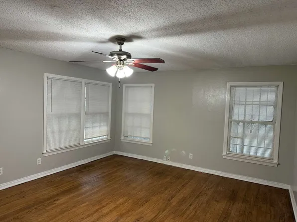 1018 E Waco Ave, Dallas, TX 75216