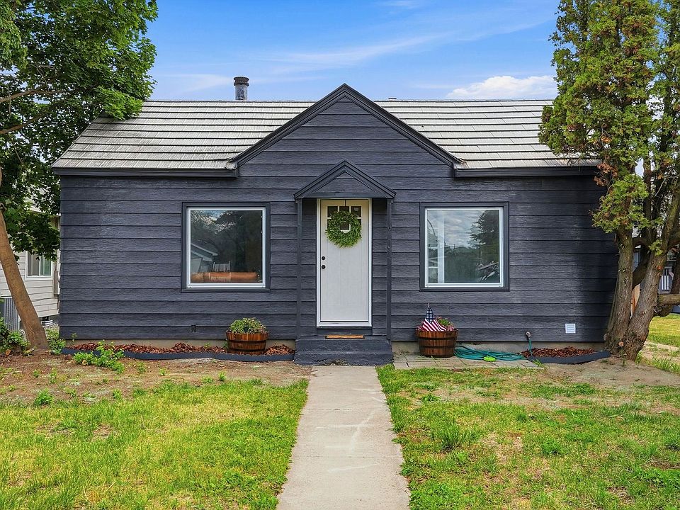 1st image of 3708 E 28th Ave