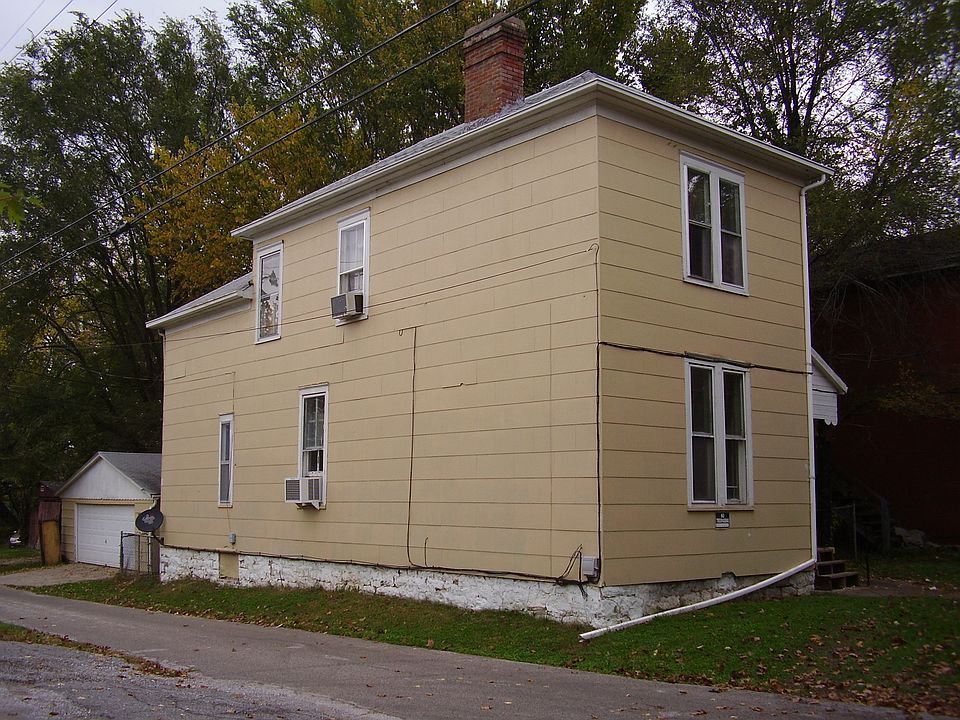 2nd image of 523 Lind St