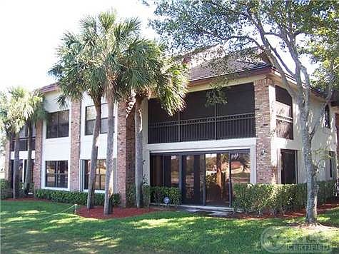 5th image of 8017 Aberdeen Dr APT 201
