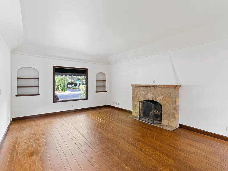 1226 Johnson St — Photo 17
