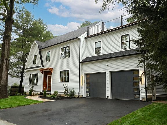 3rd image of 45 Clearwater Rd