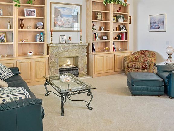 5th image of 65 Anastasia Lakes Dr