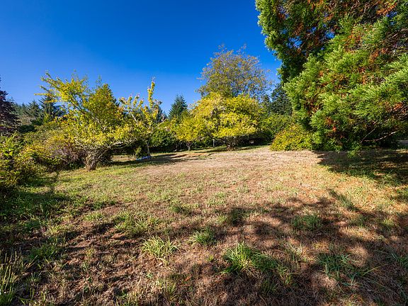 4th image of 2092 E Alsea Hwy