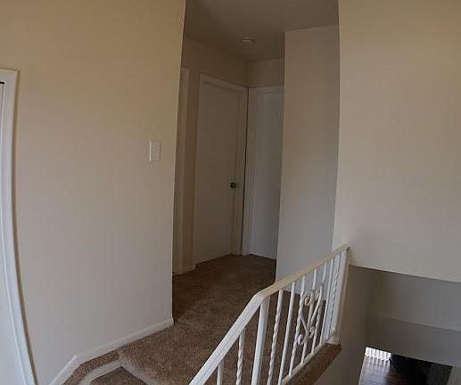 2nd image of 150 Huronview Ct