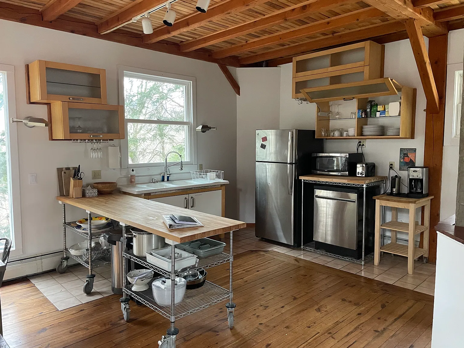 3 bed, 1700 sqft, $4,000 — Photo 2