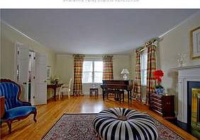 2nd image of 1332 Morningside Dr