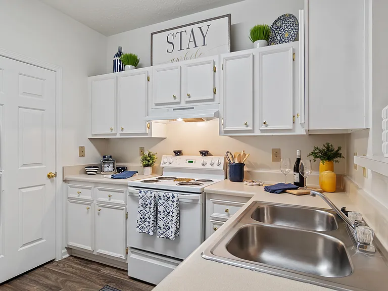 Durant at Sugarloaf Apartment Homes — Photo 18