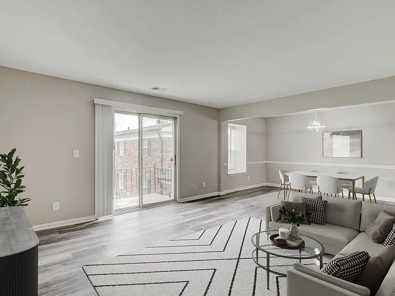 The Lenox Apartment Homes — Photo 15