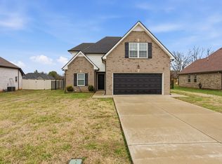 2911 Ronstadt Dr, Christiana, TN 37037
