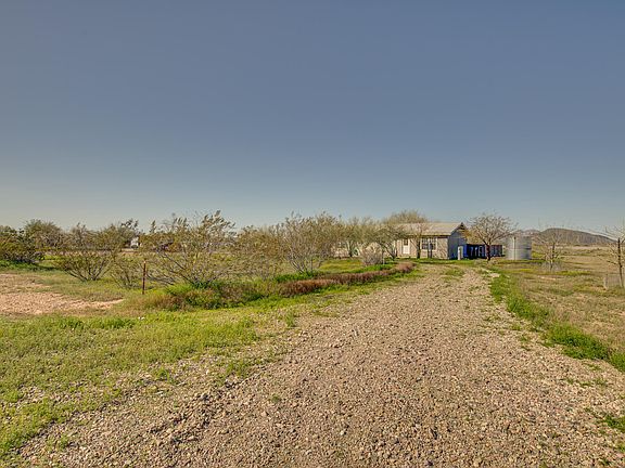 5th image of 250 N 381st Ave
