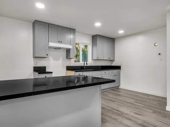 5844 Denver Ave #A, Los Angeles, CA 90044