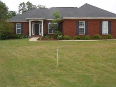 112 Taxi Ct, Deatsville, AL, 36022