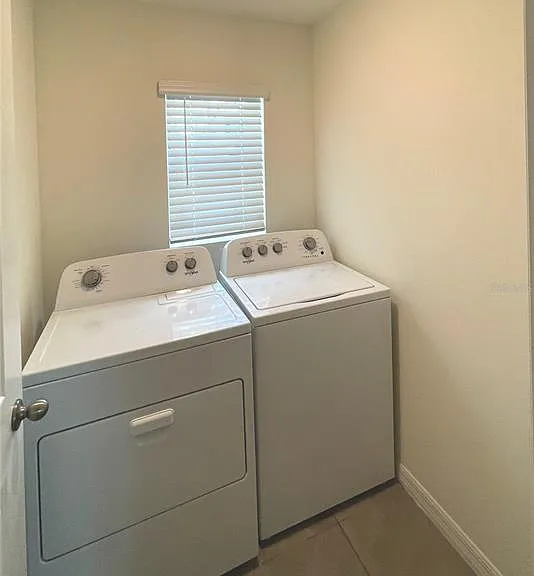 590 Sunlit Coral St — Photo 23