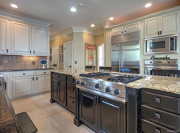 5th image of 105 Strawpocket Ln