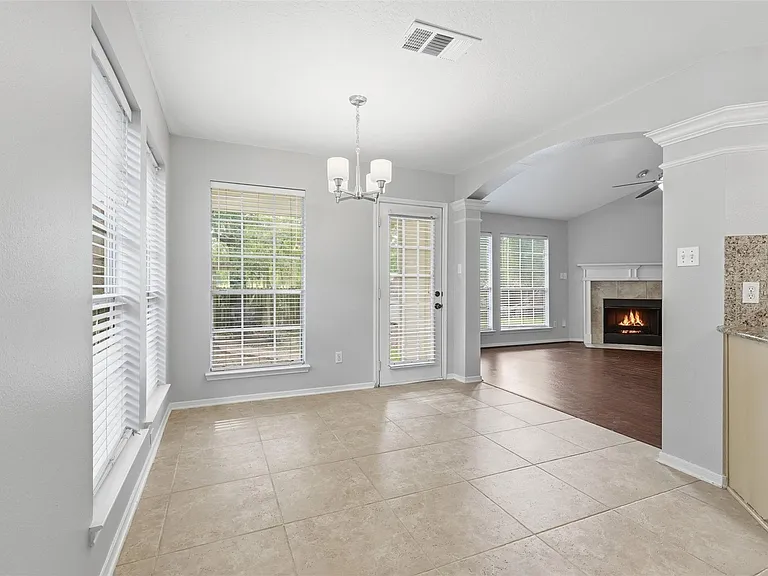 24815 Butterwick Dr — Photo 8