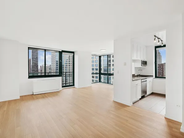 200 West 60th Street image 1 of 47