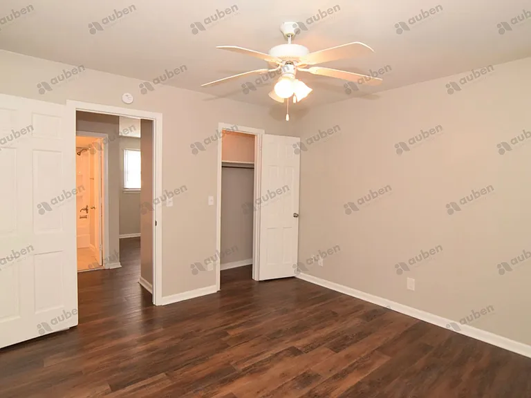 1602 Johns Rd #C — Photo 15
