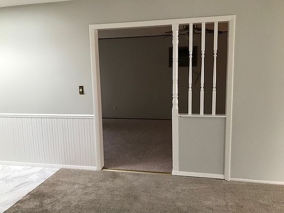 4th image of 350 Newton St