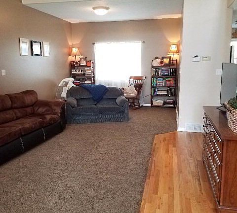 5th image of 595 Sycamore Cir
