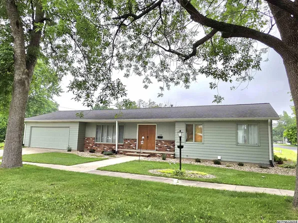 1310 2nd Ave N, Northwood, IA 50459