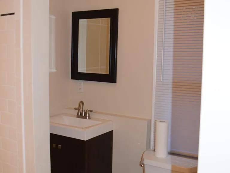 99 Leroy Pl — Photo 3