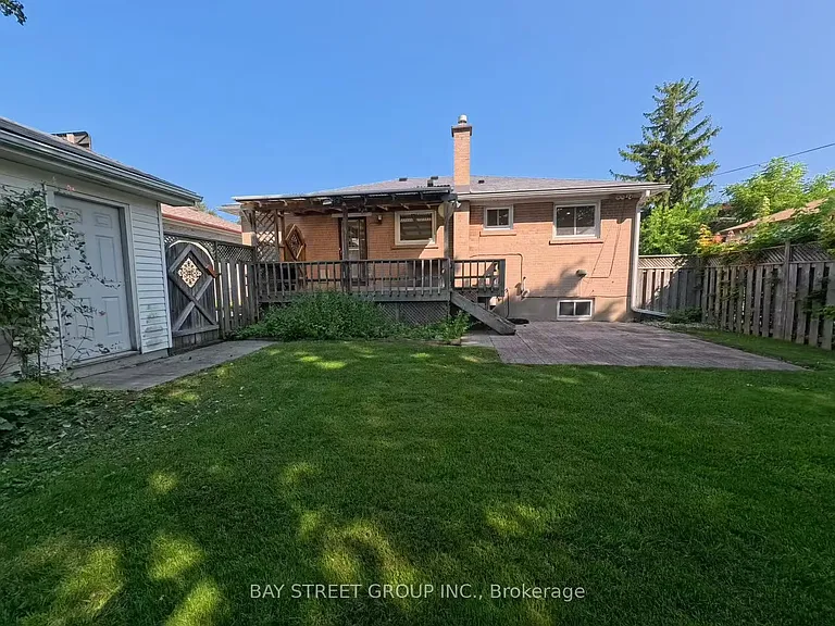402 Osiris Dr — Photo 42