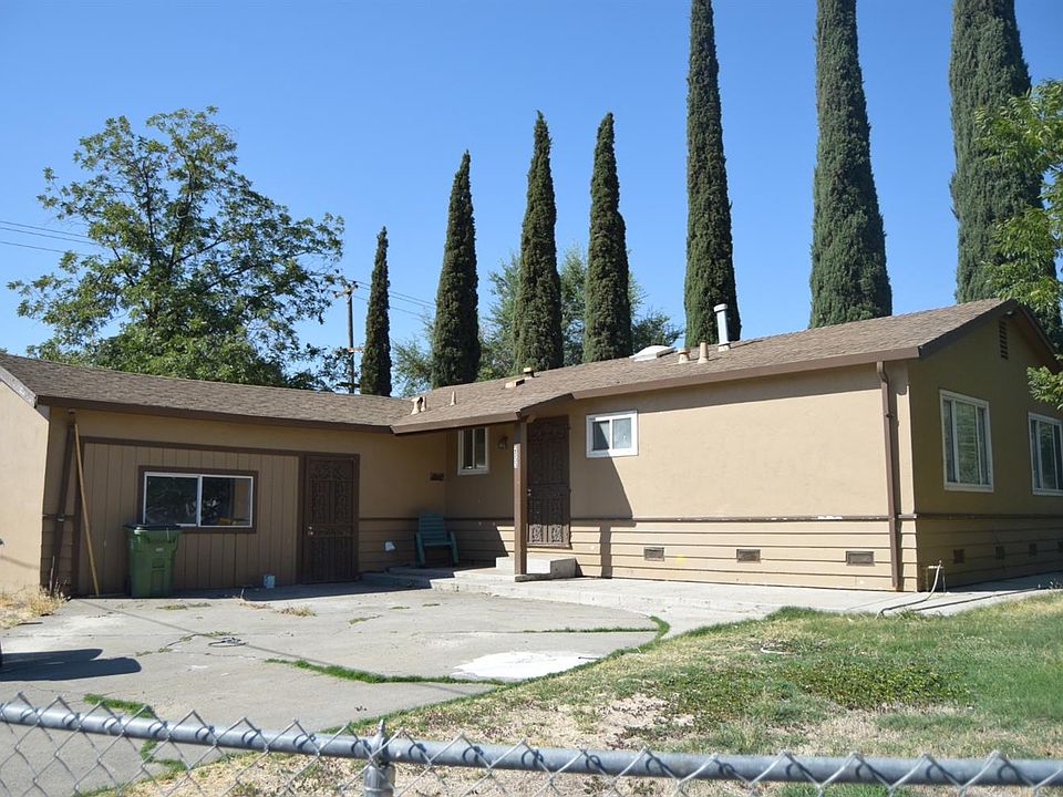 2nd image of 2533 Montclair St