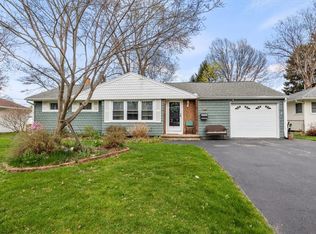 118 Ripplewood Dr, Rochester, NY 14616