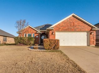 213 Wenrick Dr, Roanoke, TX 76262