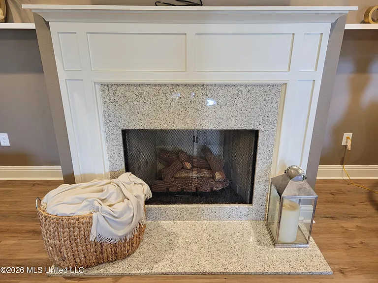 10165 Patrick Dr — Photo 7