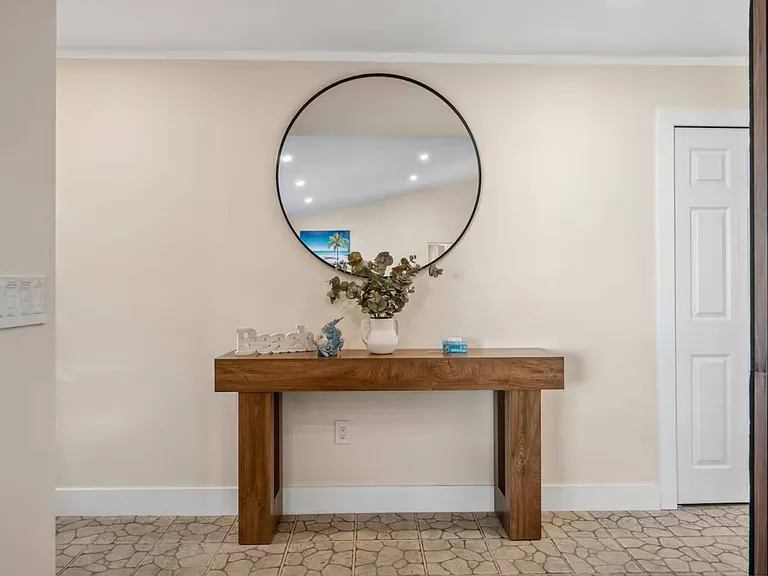 2267 Pine View Cir — Photo 5